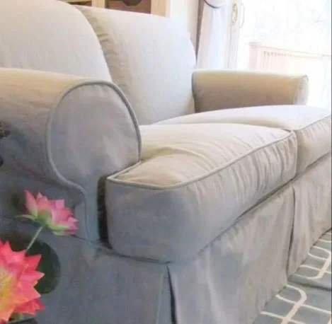 Capa premium aplicada em sofá